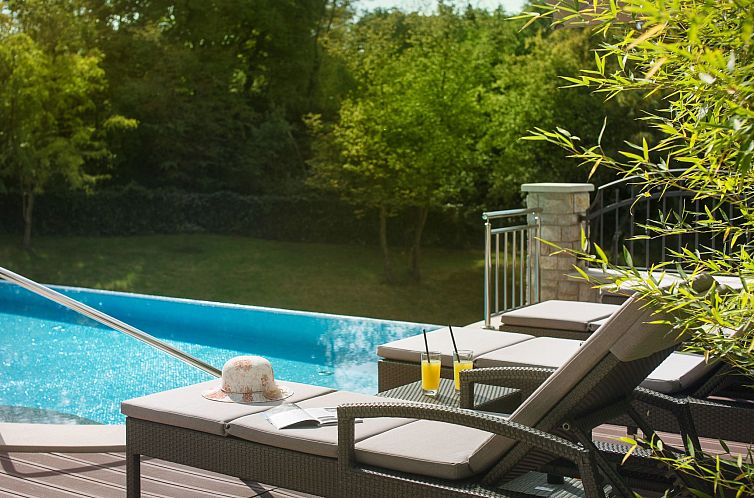 Vakantiehuis Wunderschöne Ferienvilla Vlastelini