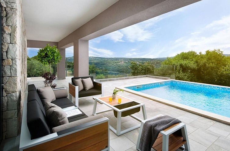 Vakantiehuis Moderne Villa Arsia mit Pool, gelegen in der N?