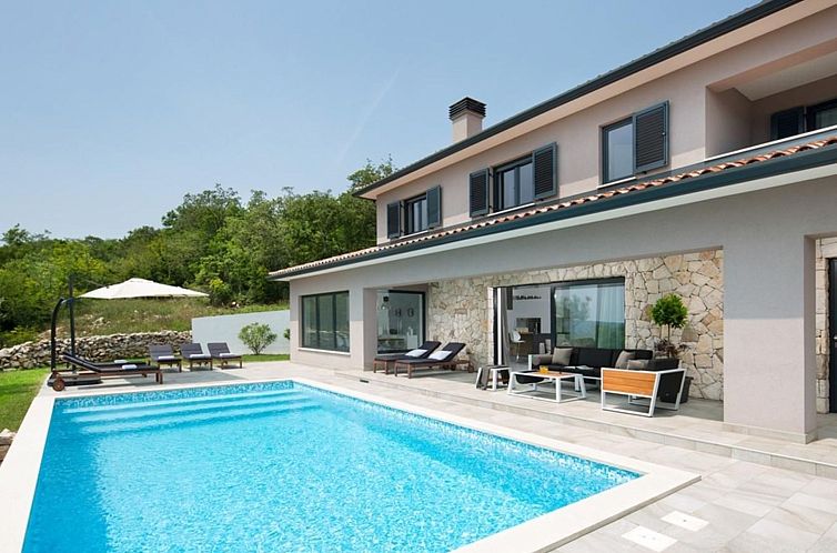Vakantiehuis Moderne Villa Arsia mit Pool, gelegen in der N?