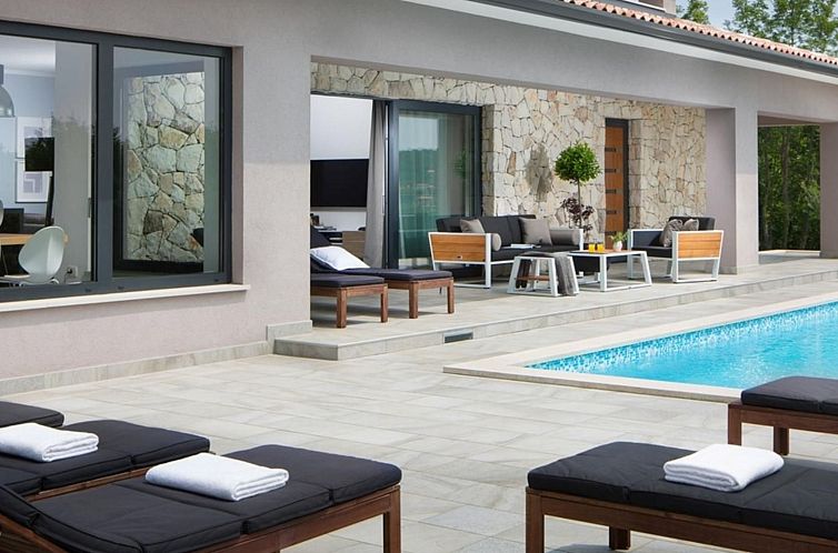 Vakantiehuis Moderne Villa Arsia mit Pool, gelegen in der N?