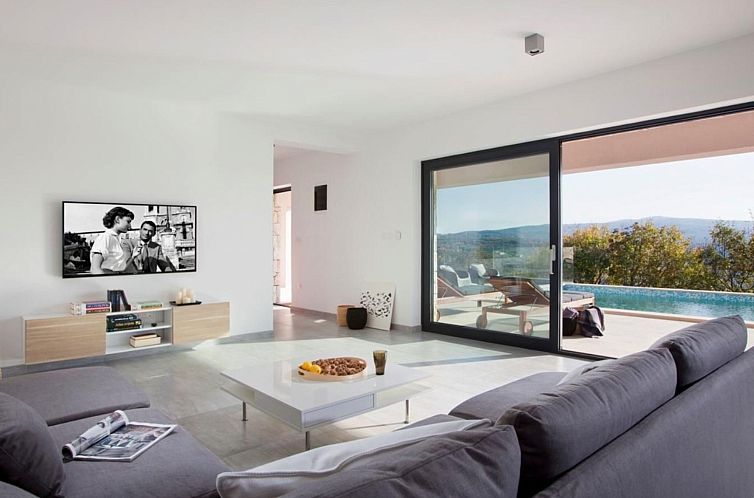 Vakantiehuis Moderne Villa Arsia mit Pool, gelegen in der N?