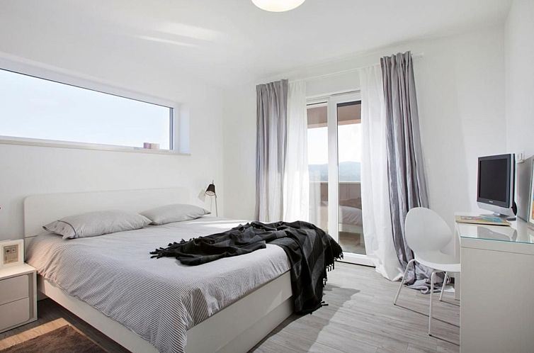 Vakantiehuis Moderne Villa Arsia mit Pool, gelegen in der N?