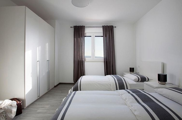 Vakantiehuis Moderne Villa Arsia mit Pool, gelegen in der N?