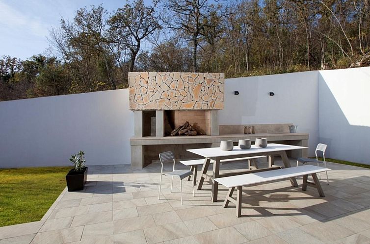 Vakantiehuis Moderne Villa Arsia mit Pool, gelegen in der N?