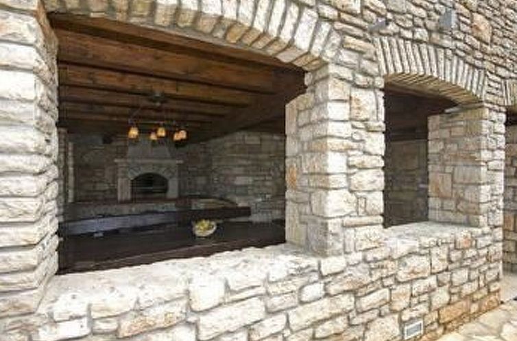 Appartement in Paradiž mit Barbecue