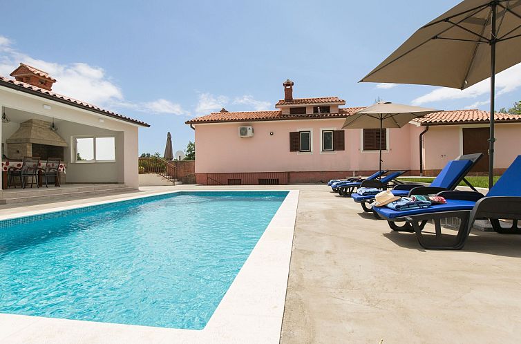 Unterkunft 10135329 - Ferienhaus Istrien - Vakantiehuis mit Garten, Grill und Terrasse