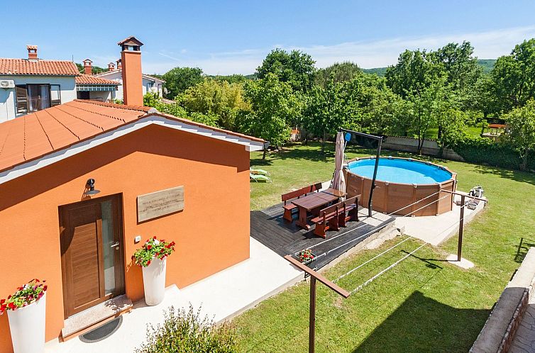 Vakantiehuis Vollständig freistehendes Haus mit schönem Ga