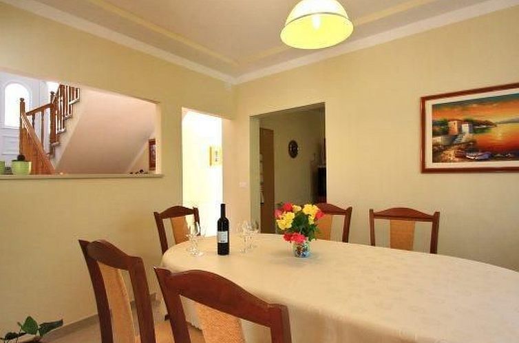 Vakantiehuis Modern ausgestattetes Ferienhaus in ruhiger Lag