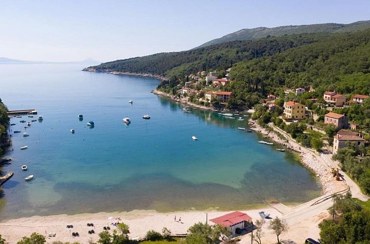 Appartement Traumhaftes Apartment mit großer Terrasse