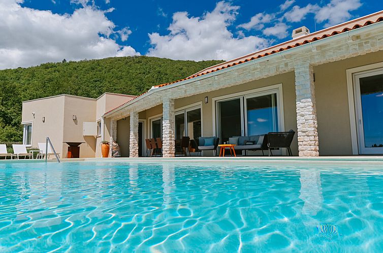 Vrijstaande woning in Veprinac