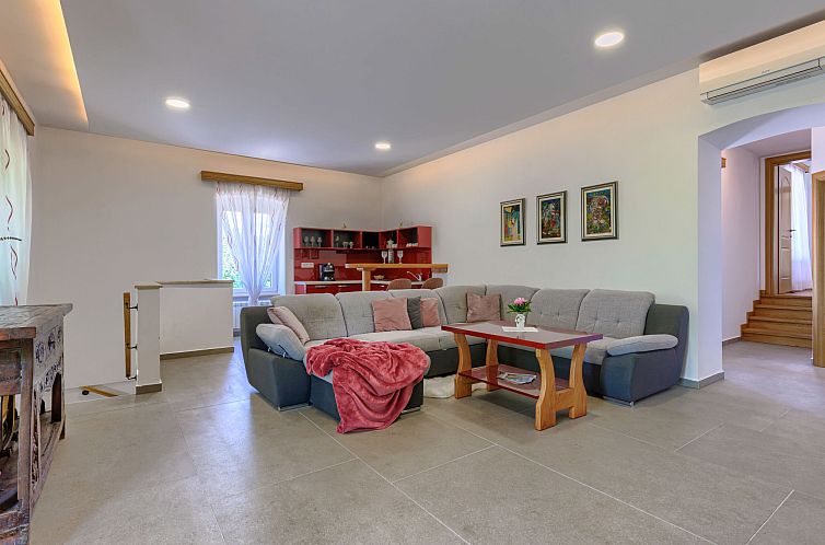 Vakantiehuis Old stone villa