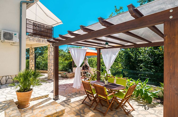 Vakantiehuis Nira