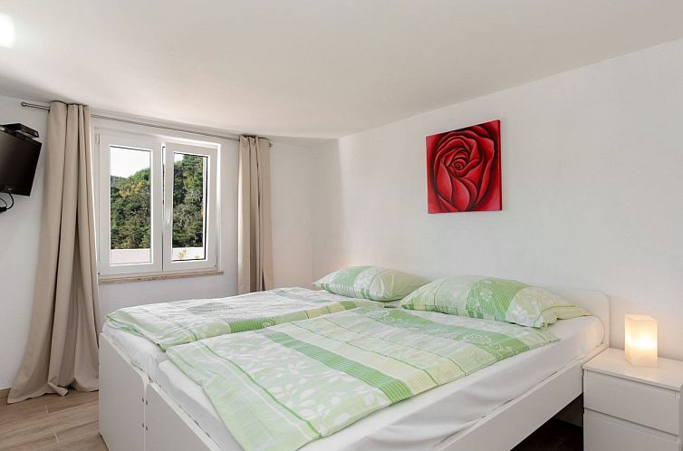 Appartement Apartment mit großer Terrasse