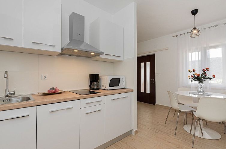 Appartement Apartment mit großer Terrasse