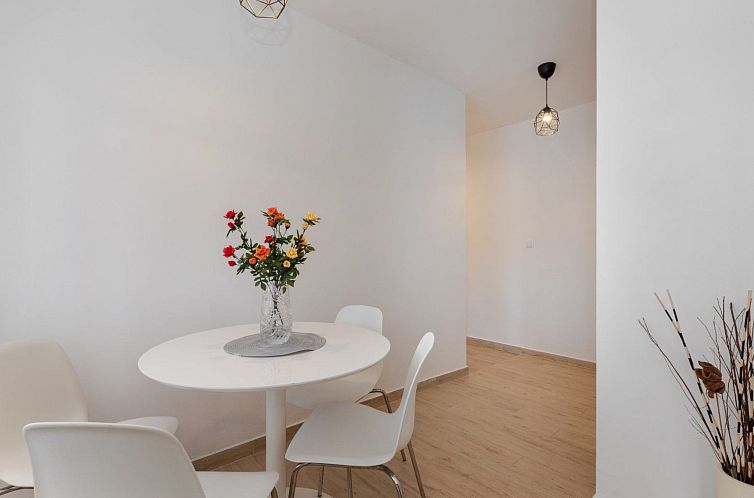 Appartement Apartment mit großer Terrasse