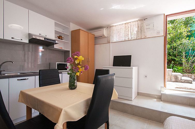 Appartement Studio-Wohnung "Olia Studio" mit Terrasse