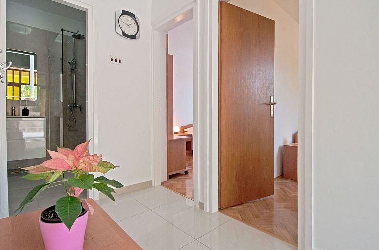Appartement Wohnung "Olia Orange" mit Terrasse