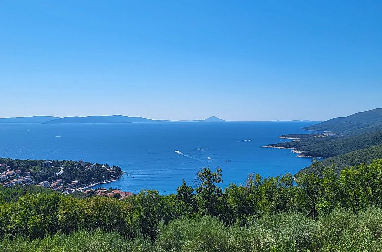 Vakantiehuis mit eigenem Pool und schönem Meerblick