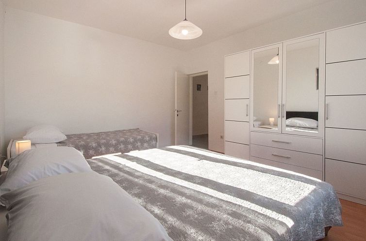 Appartement Drei-Zimmer-Wohnung Rita, in der Nähe des Stran