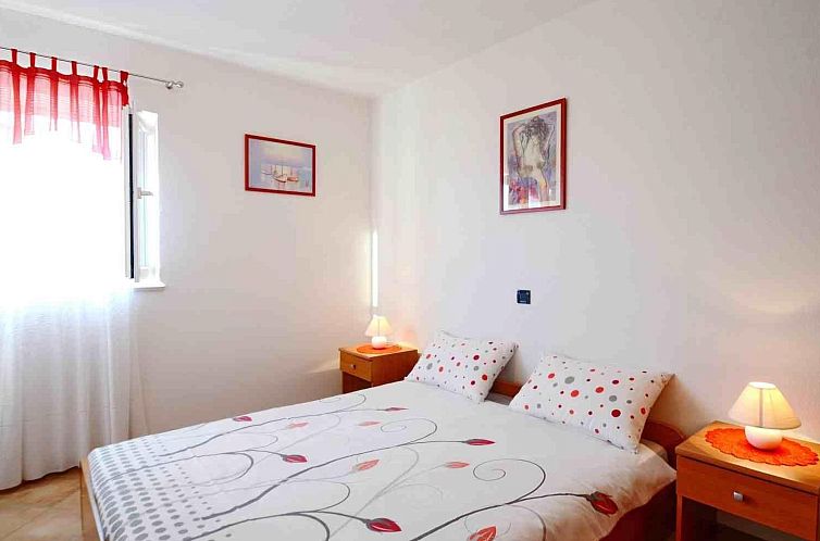 Vakantiehuis 'Persic' mit privatem Pool