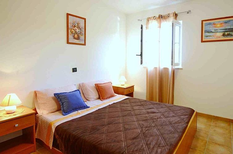 Vakantiehuis 'Persic' mit privatem Pool
