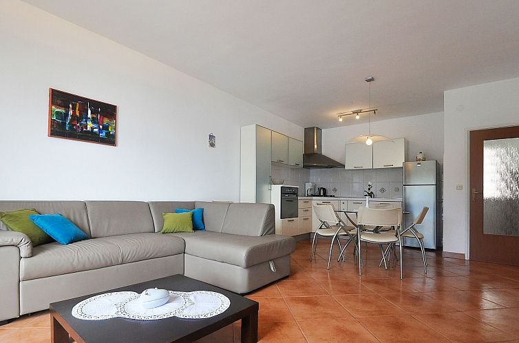 Appartement Drei-Zimmer-Wohnung in der Nähe des Meeres