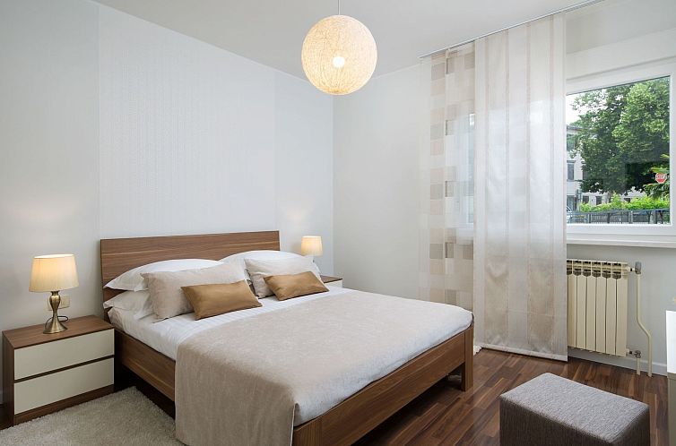 Vakantiehuis Schöne Villa mit Garten und Biodesign-Pool