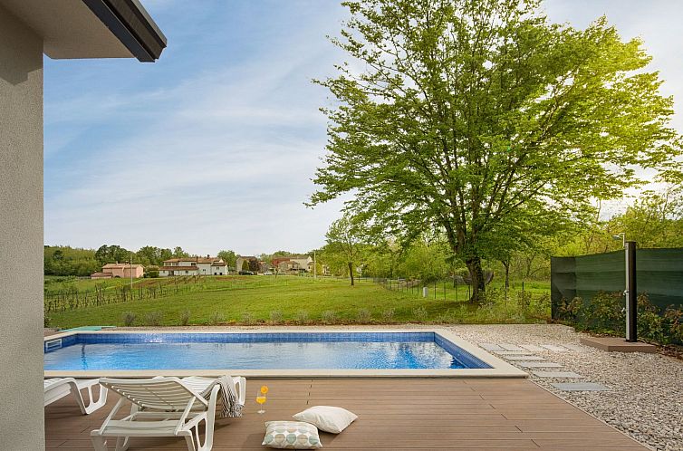 Vakantiehuis Charmante Villa mit gepflegtem Garten und behei