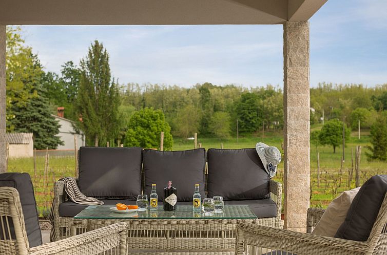 Vakantiehuis Charmante Villa mit gepflegtem Garten und behei