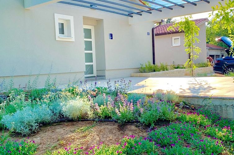 Vakantiehuis Charmante Villa mit gepflegtem Garten und behei