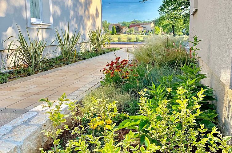 Vakantiehuis Charmante Villa mit gepflegtem Garten und behei