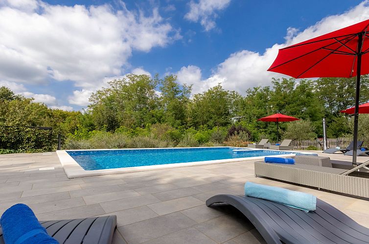 Vakantiehuis Red House Kraj Drage - Grüne Oase der Ruhe