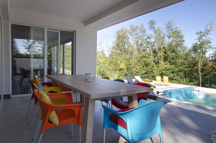 Vakantiehuis Villa mit Pool