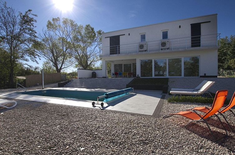 Vakantiehuis Villa mit Pool