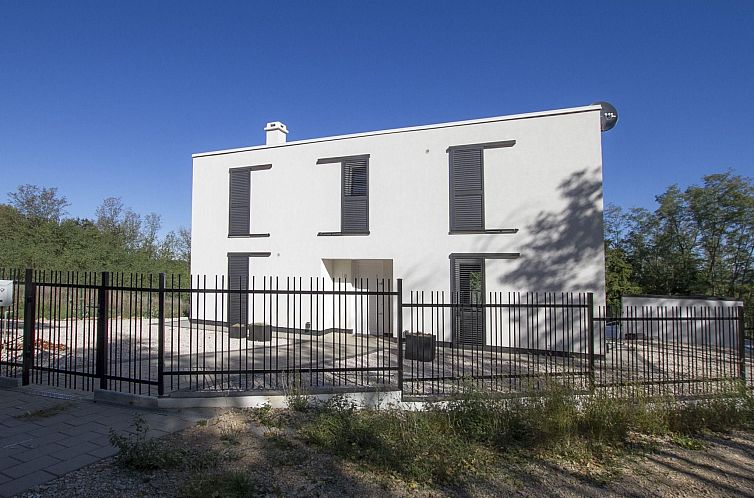 Vakantiehuis Villa mit Pool