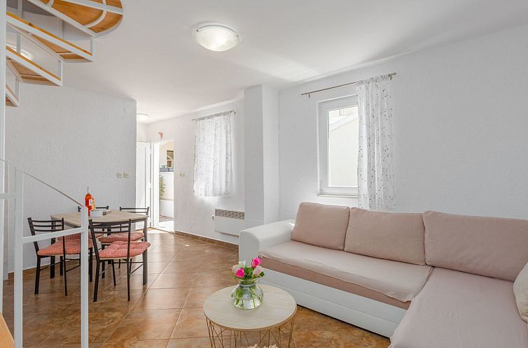 Guest house 1016351 - Apartment Istria - Appartement Leni A2