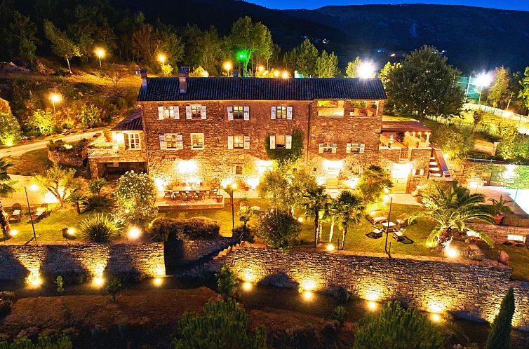 Vakantiehuis Tolle Villa Sancta Maria Motovun mit Pool
