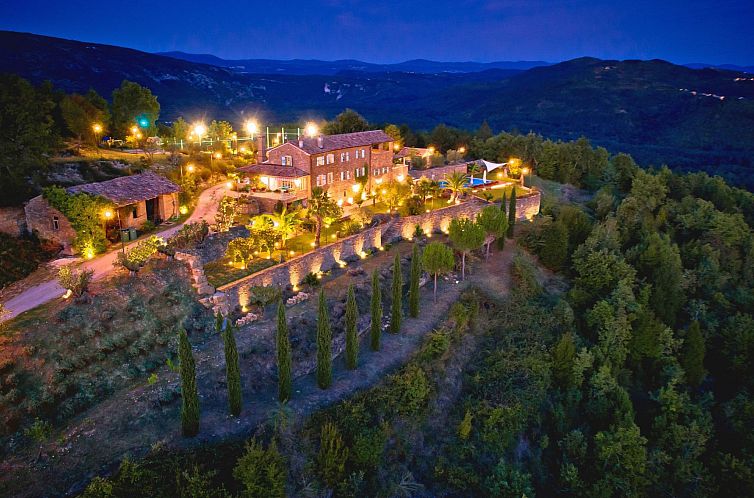 Vakantiehuis Tolle Villa Sancta Maria Motovun mit Pool
