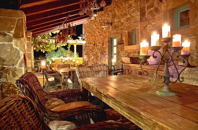 Vakantiehuis Tolle Villa Sancta Maria Motovun mit Pool