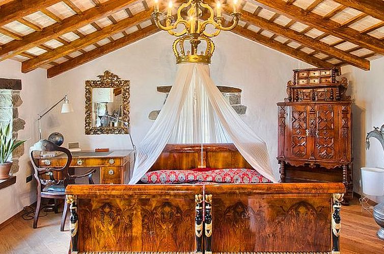 Vakantiehuis Tolle Villa Sancta Maria Motovun mit Pool