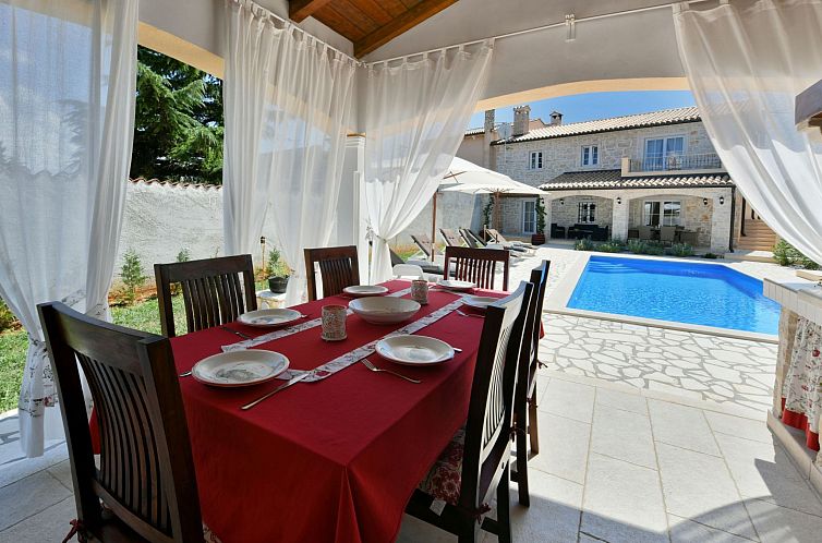 Vakantiehuis mit Privatpool für 6 Personen ca. 130 m&sup2; 