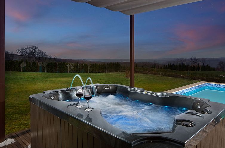 Vakantiehuis Villa "Star" mit Whirlpool