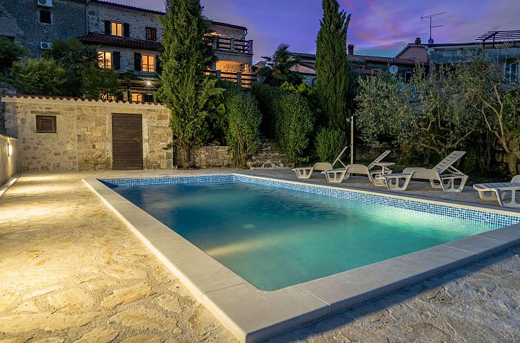 Vakantiehuis Wunderschön eingerichtete Villa mit Pool und G