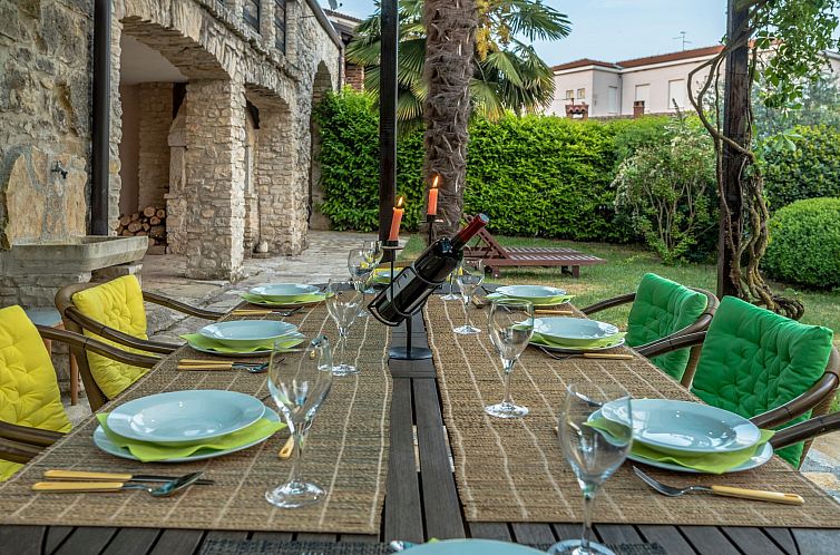 Vakantiehuis Wunderschön eingerichtete Villa mit Pool und G