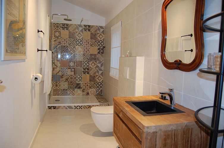 Vrijstaande woning in Baderna