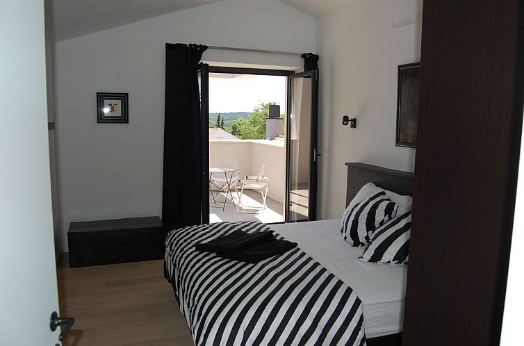 Vrijstaande woning in Baderna