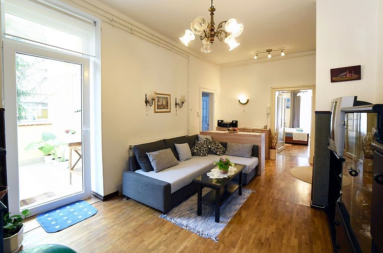 Guest house 1020108 - Apartment Central Croatia - Appartement Wohnung in Zagreb mit großer Terrasse, neben de