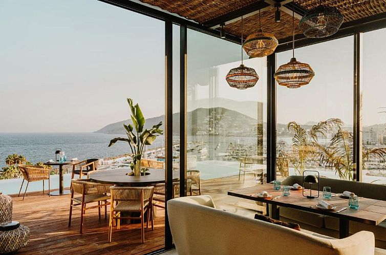 Aguas de Ibiza Grand Luxe Hotel