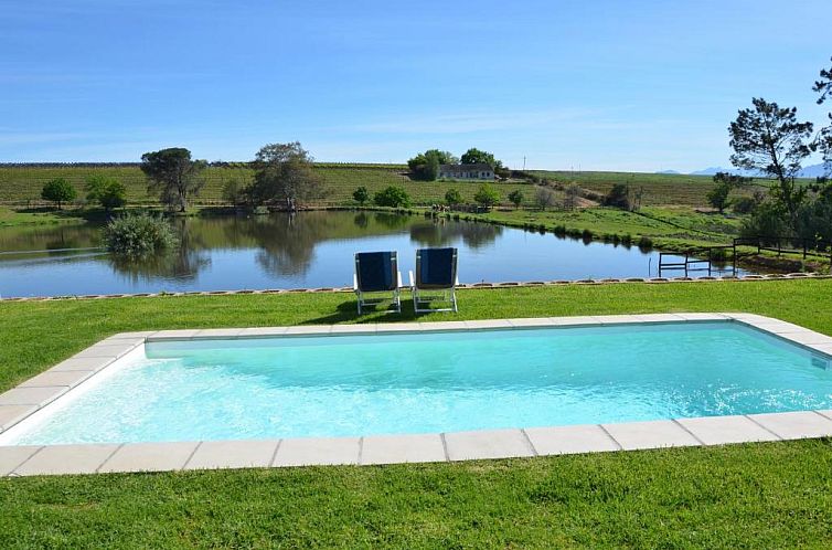 Under Oaks Guest House