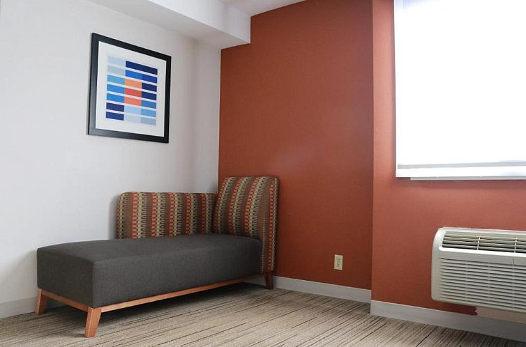 Holiday Inn Express Seattle - Sea-Tac Airport, an IHG Hotel